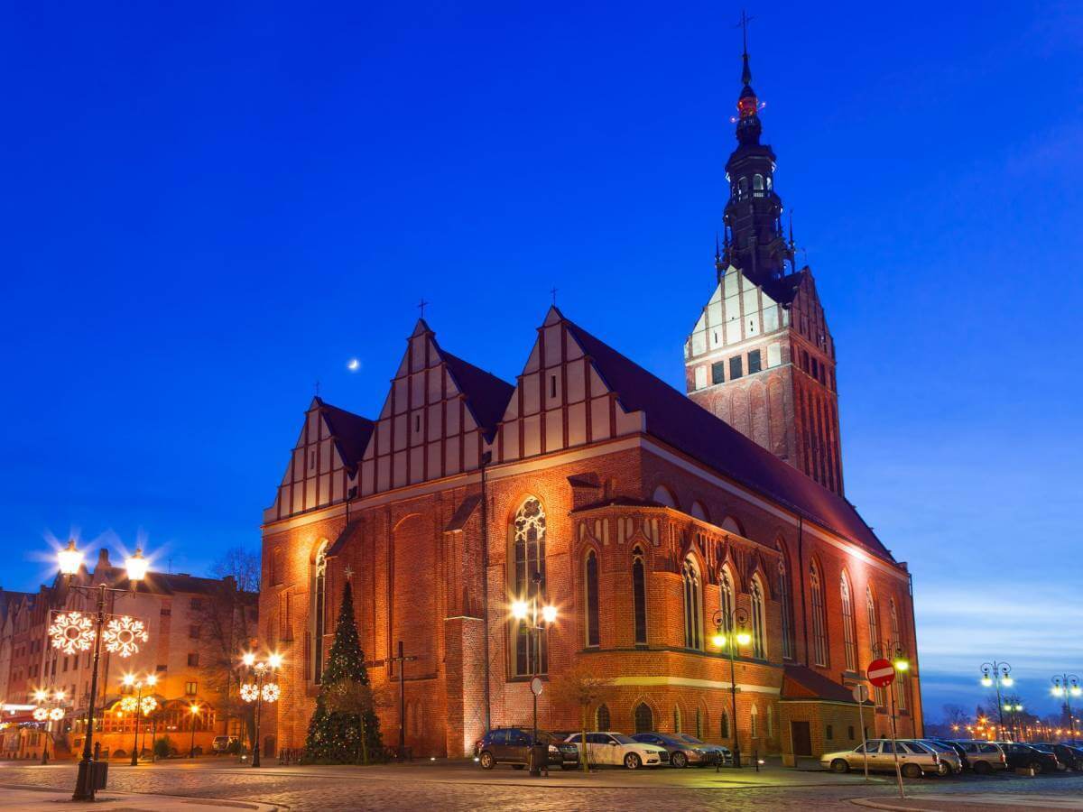 Katedra Św. Mikołaja z wejściem taras widokowy (97m)